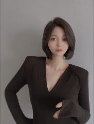 -诗悦发型烫染SALON