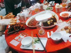 -龙巢盱眙龙虾·牛蛙·烧烤宵夜(八卦岭店)