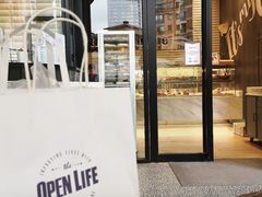 -The open life(万象城店)