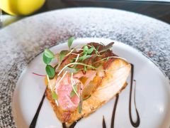 香草三文鱼卷配醋渍黄瓜-YUE·6·西式融合餐厅(外滩六号店)