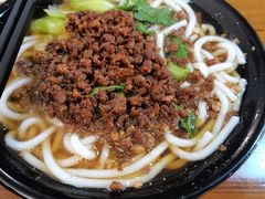 -丽虹云南过桥米线(兴工街店)