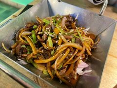 干锅香煸茶树菇-弄堂里(阿里西溪A区店)