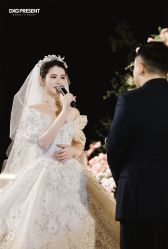 -Renee芮亦婚纱