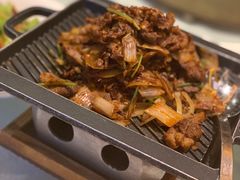 -鞍山大白鲨美食酒店