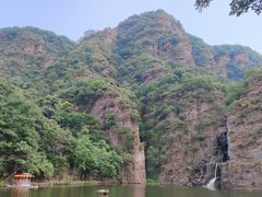 -龙潭大峡谷