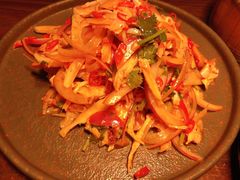 盐焗香辣手撕鸡-来龙里 精致 东南亚餐室(万象城店)