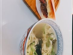 -驴公驴婆(曹杨店)