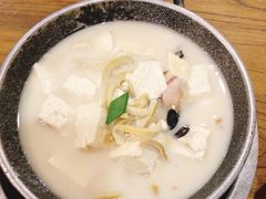 -吃饭皇帝大土家民族菜(正大广场店)
