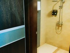 -怡华威斯达酒店(重庆医科大学附属儿童医院店)