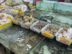 -拉威海鲜市场