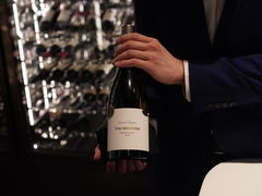 -wineapp葡萄酒餐吧(外滩金融中心店)