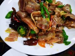 摩梭猪膘肉-泸沽肴(泸沽湖大洛水村农村信用社旁店)