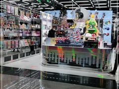 -泡泡玛特POPMART(侨福芳草地店)