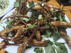 -超越海鲜屋(飞龙物业店)