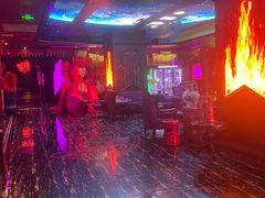 -UK派对KTV(日月广场店)