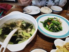 -东来菜馆•手抓海鲜家常菜•海鲜锅贴(鸽子窝店)