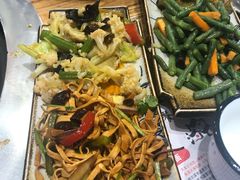 -山河屯铁锅炖鲜鹅·东北菜(开发区一店)