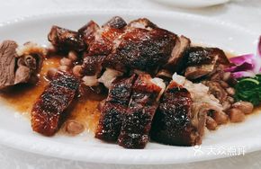 Farmhouse Charcoal-Roasted Goose