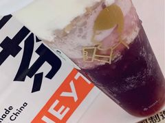 -喜茶(北京华贸购物中心店)
