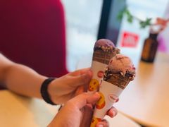 草莓筒-哈根达斯(绍兴银泰店)
