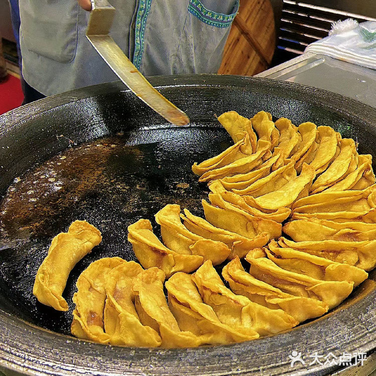 南京必吃 | 牛肉锅贴哪家强！