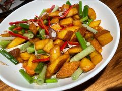 小葱饼子拌虾皮-金太阳海鲜烧烤·本地人餐厅(东纬路旗舰店)