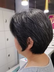 -镁连社·美联社