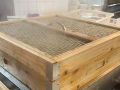 -四囍码头海鲜烧烤自助火锅(外滩南京东路悦荟广场店)