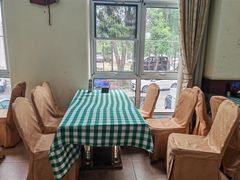 -起士林西餐厅(东经路店)