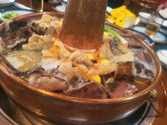 -岳记兴隆·青城腊排铜火锅(融创店)