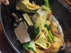 -万记麻辣烫国展总店