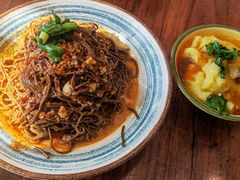 -蓝田九大碗民俗食府(蓝田店)