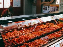 自助取餐区-绝味鸭脖(地铁站一店)