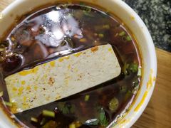 -杨肥肠火锅大排档(火车站花园店)