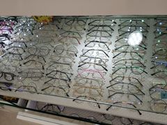 -罗创丹阳眼镜(童卫路店)