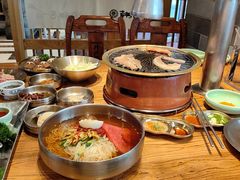 -韩景台烤肉(八大处店)
