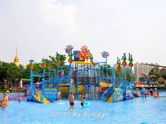 -欢乐水魔方水世界