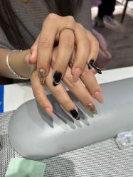 -丽心自助美甲美睫