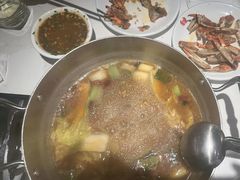 -七欣天香辣蟹火锅(闵行浦江欢乐颂店)