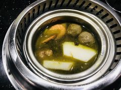 -钱小主·自助回旋烤肉火锅餐厅(东方新天地店)