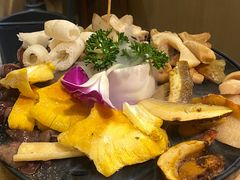 -一朵菌·野生菌探索家火锅(南亚店)