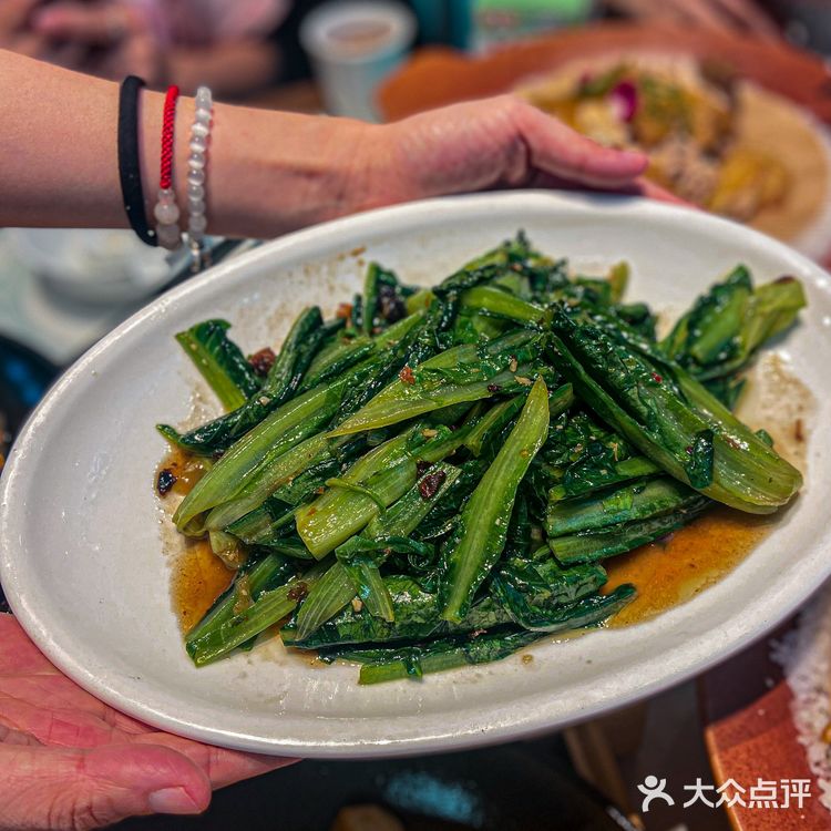 客家菜鼻祖竟然开到天河客运站啦‼️大吉大利，今晚吃🐔