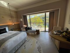 -上海佘山世茂艾美酒店