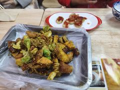 -二钢串叔麻辣烫(华龙大厦店)