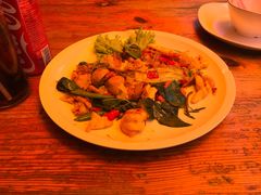 -J Daeng Seafood