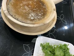 -J Daeng Seafood