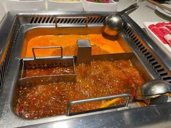 双拼锅底（牛油番茄）-海底捞火锅鲜切牛肉主题店(长寿路店)
