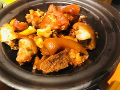 -野山舂·贵州现舂酸汤火锅(鸿通城店)