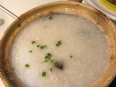 -新大咀港式茶餐厅(宝山万达店)