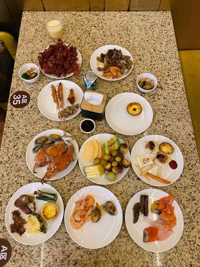 禾斗海鲜自助(市南银座店)-"吃自助就是花钱吃个样式多这家菜品蛮全的